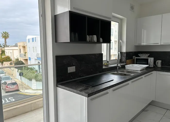 Modern Cozy & Spacious In Malta - Perfect Near Saint Julians Appartement