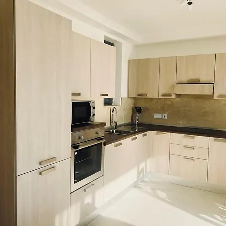 Modern Cozy & Spacious In Malta - Perfect Near Saint Julians