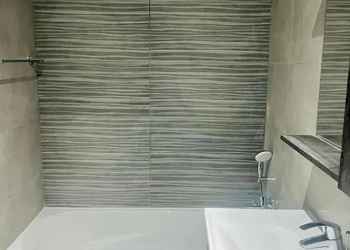 Apartament Modern Cozy & Spacious In Malta - Perfect Near Saint Julians Is-Swieqi